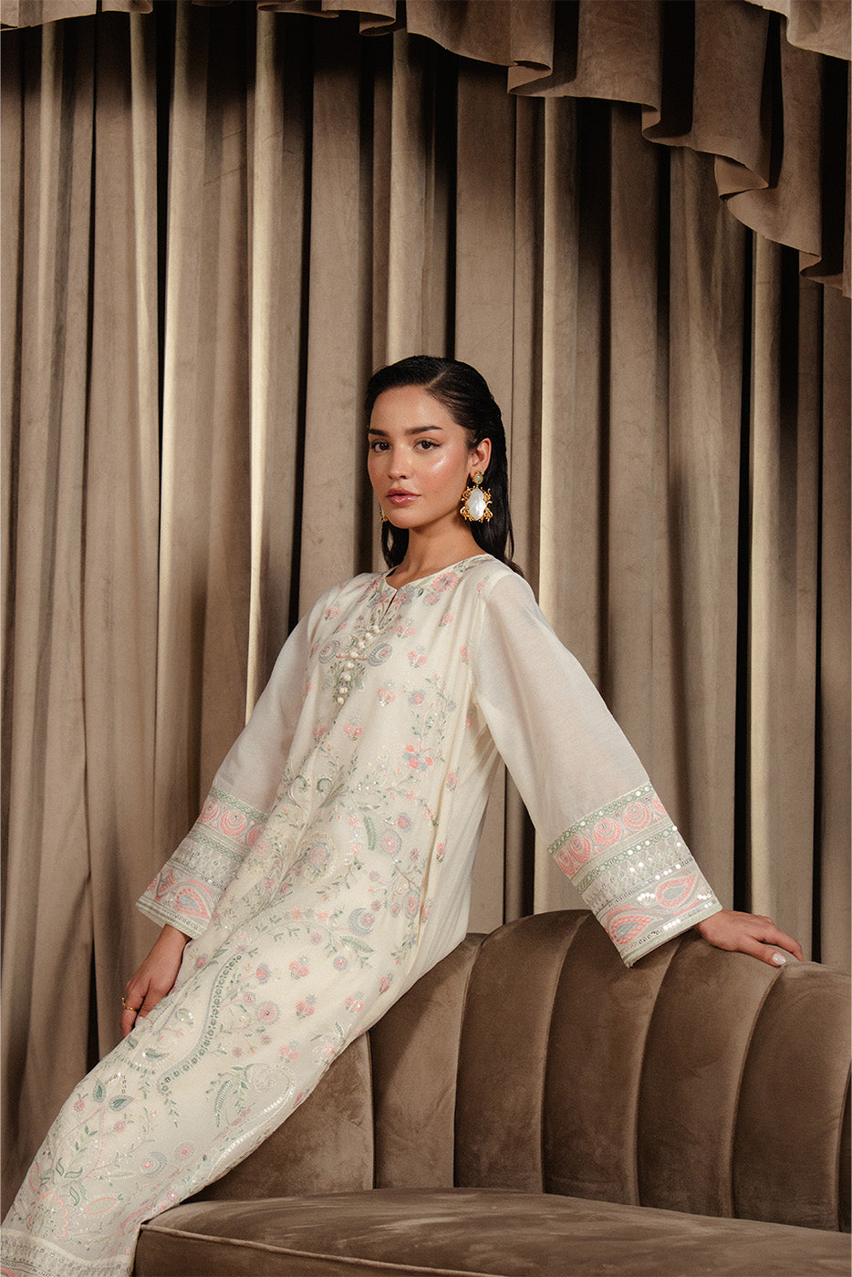 2 PIECE EMBROIDERED PAPER COTTON SUIT (LUXURY-PRET)