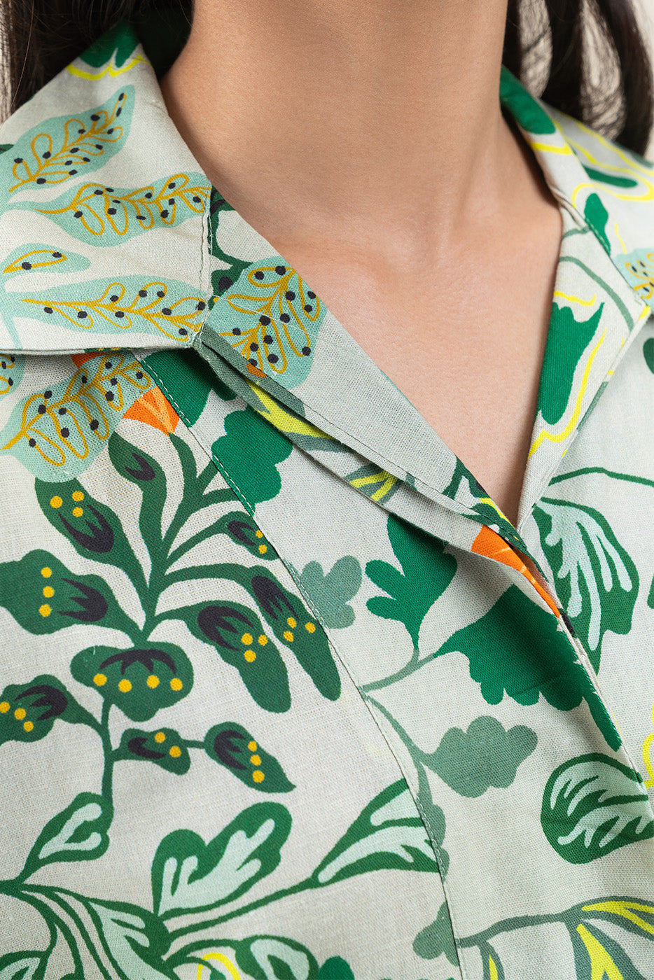 PRINTED COLLAR DRESS