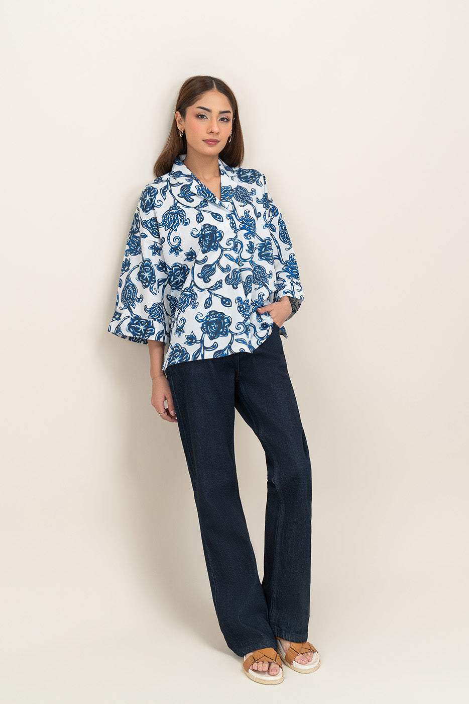 FLORAL NOTCH COLLAR BLOUSE