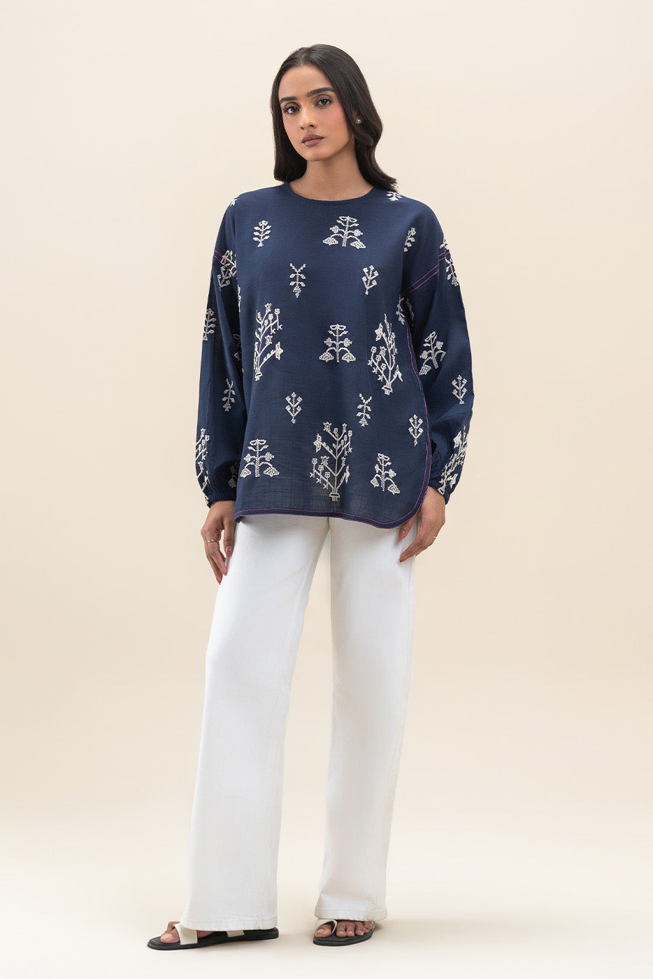 EMBROIDERED SLUB LAWN TOP (PRET)