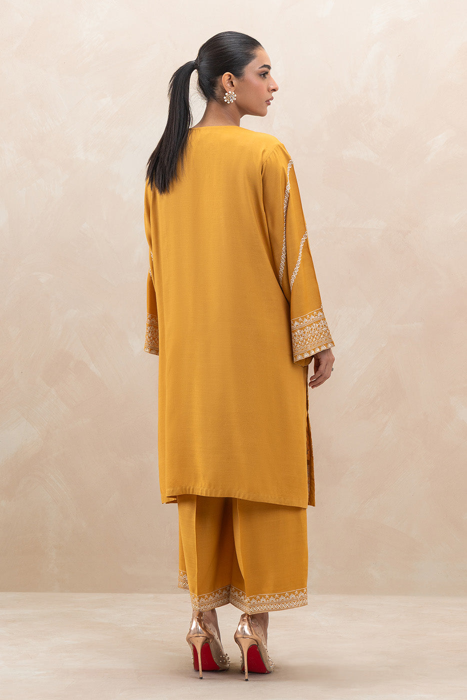 2 PIECE EMBROIDERED RAW SILK SUIT (LUXURY-PRET)