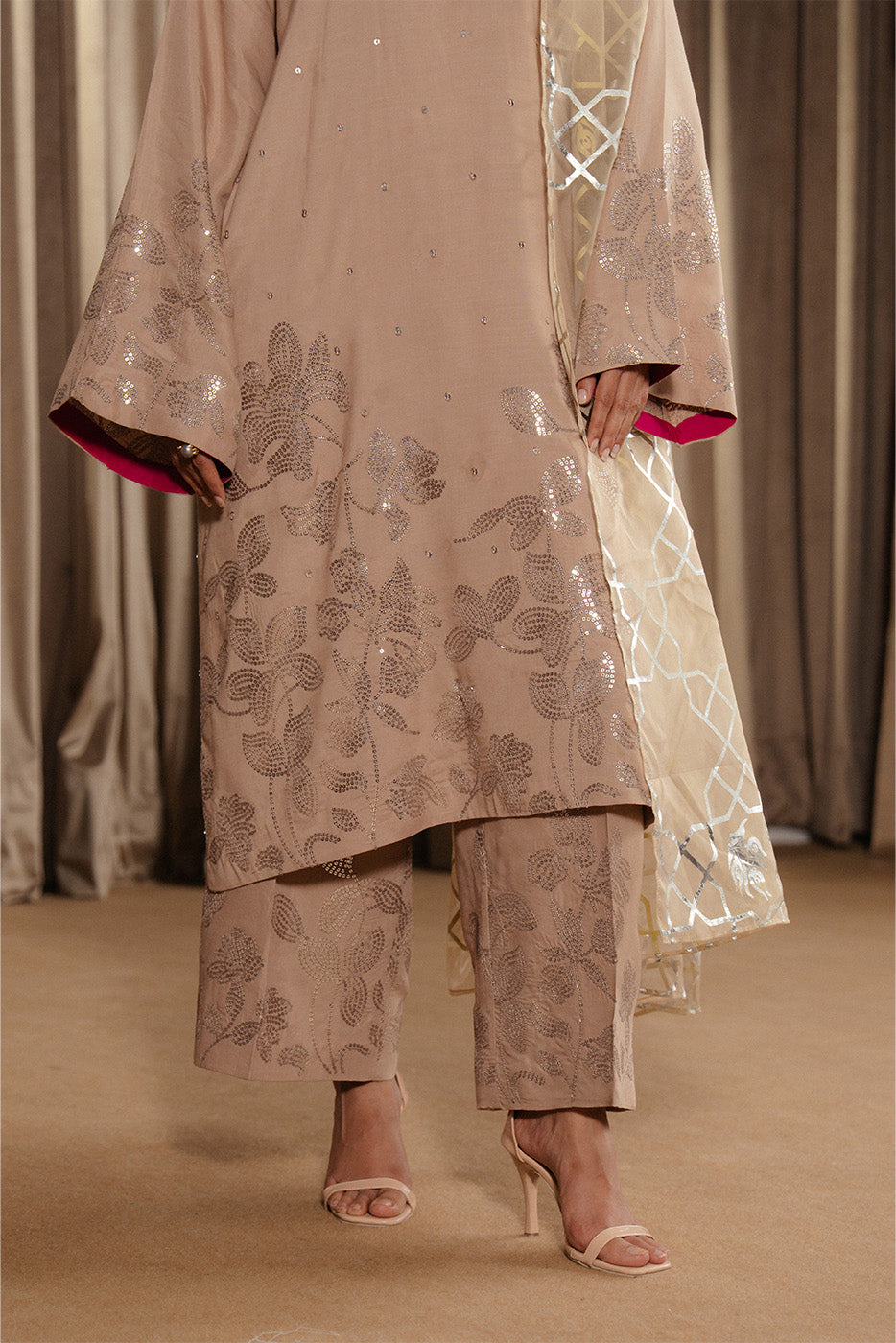 3 PIECE EMBROIDERED RAW SILK SUIT (LUXURY-PRET)