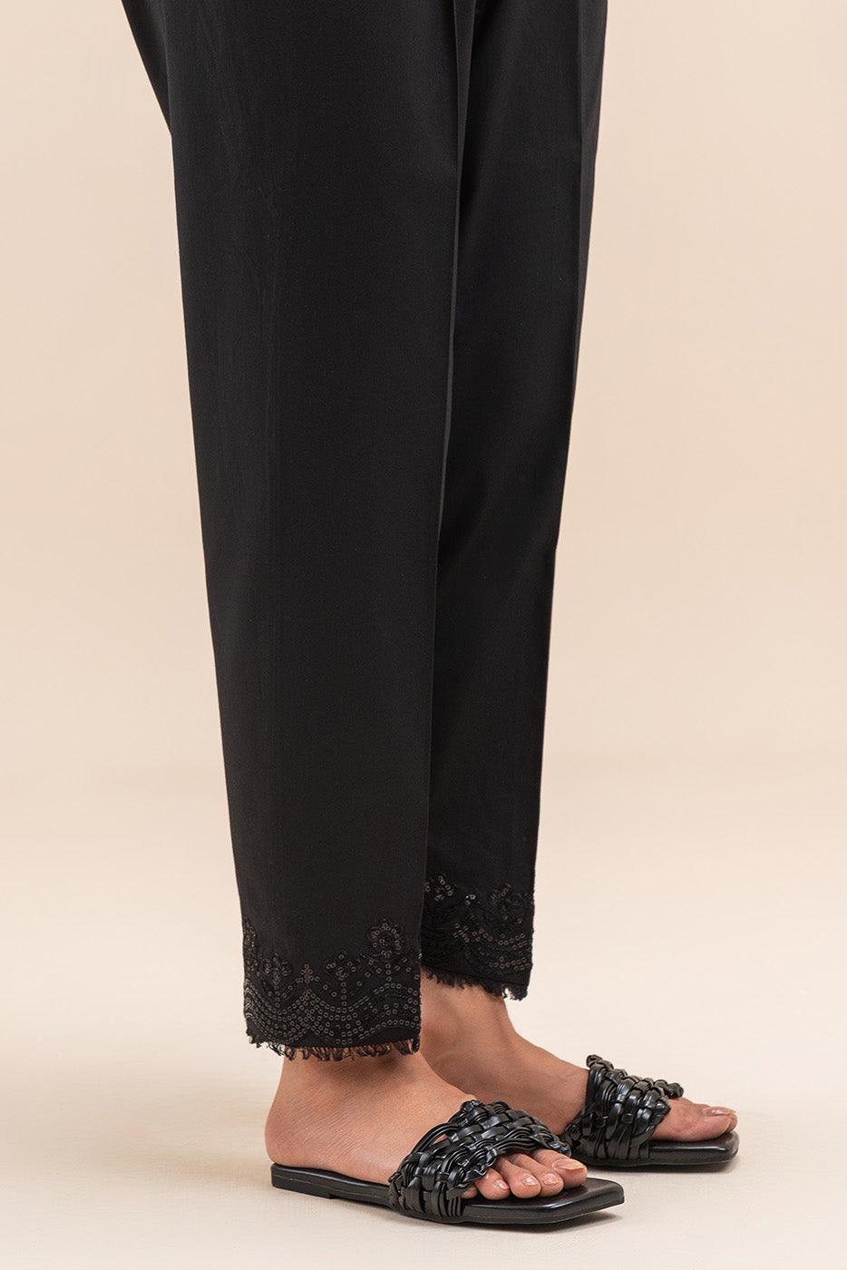 STRAIGHT PANTS