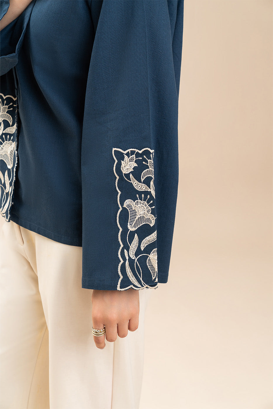 EMBROIDERED TOP (WESTERN)