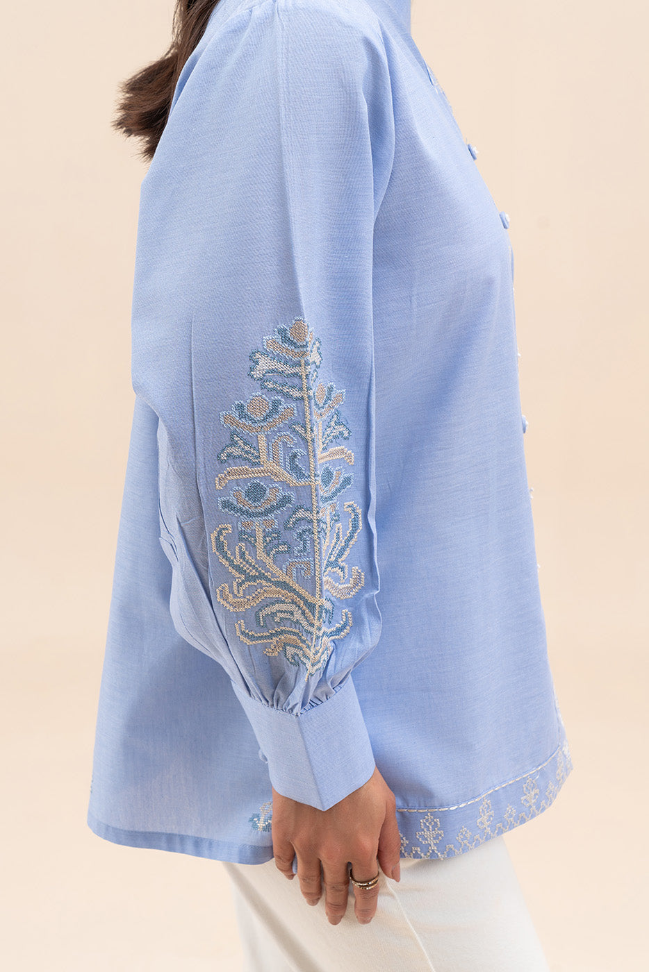 EMBROIDERED CHAMBERY TOP (PRET)