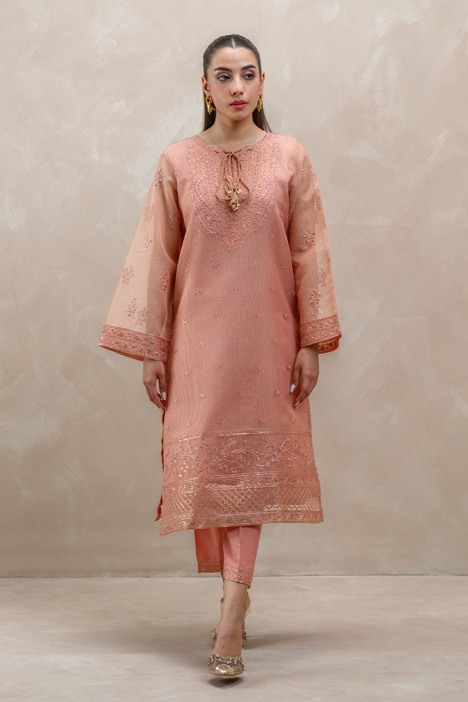 2 PIECE EMBROIDERED ORGANZA BADLA SUIT (LUXURY-PRET)