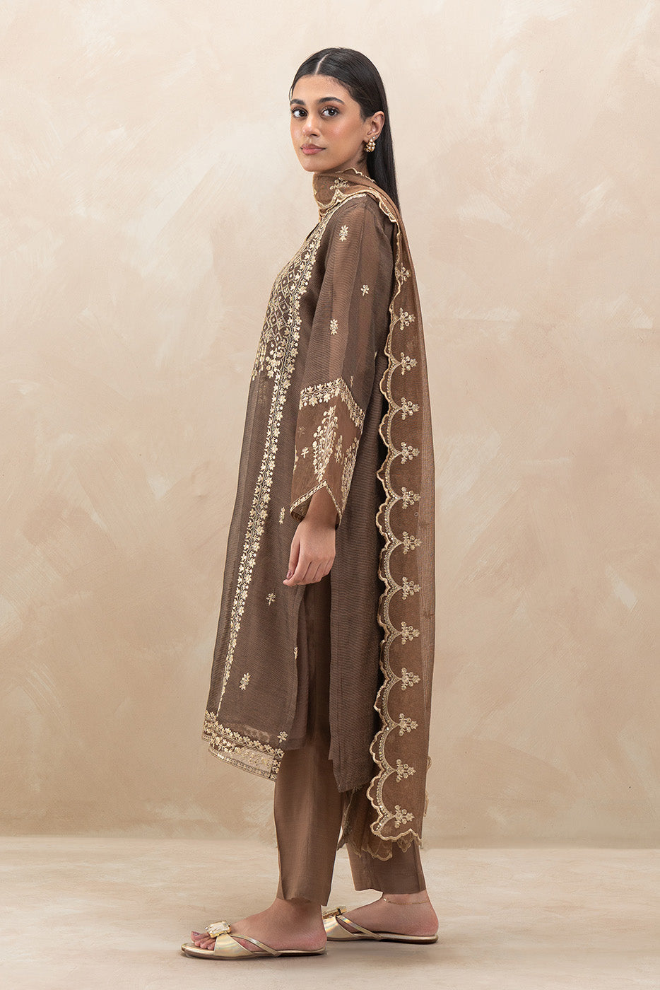 3 PIECE EMBROIDERED ORGANZA FANCY SUIT (LUXURY-PRET)