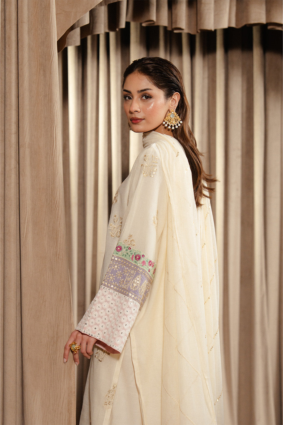 3 PIECE EMBROIDERED COTTON SUIT (LUXURY-PRET)