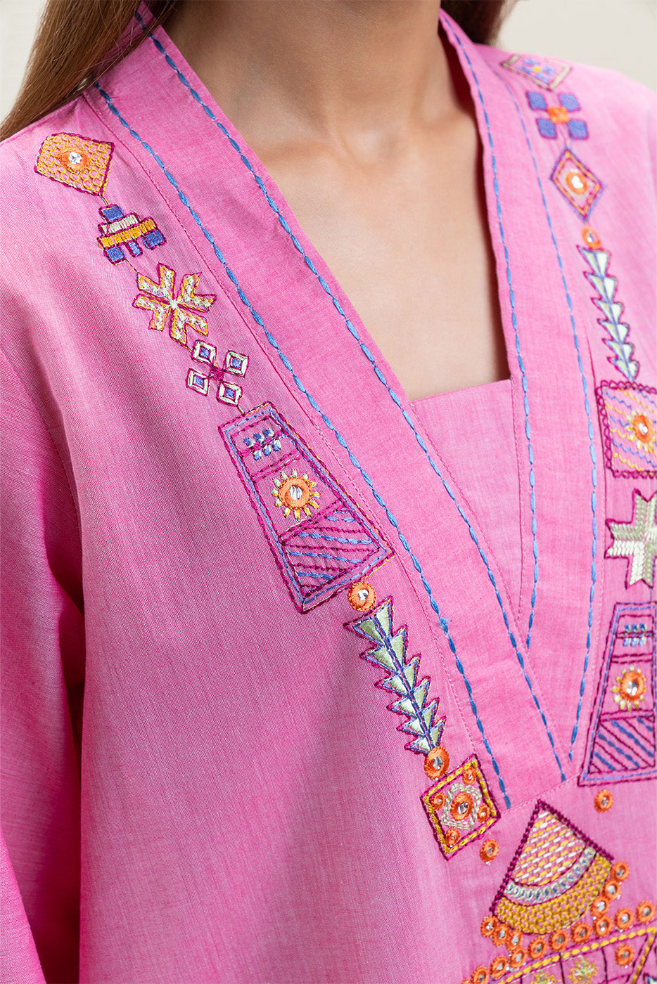 EMBROIDERED CHAMBRAY SHIRT (PRET)