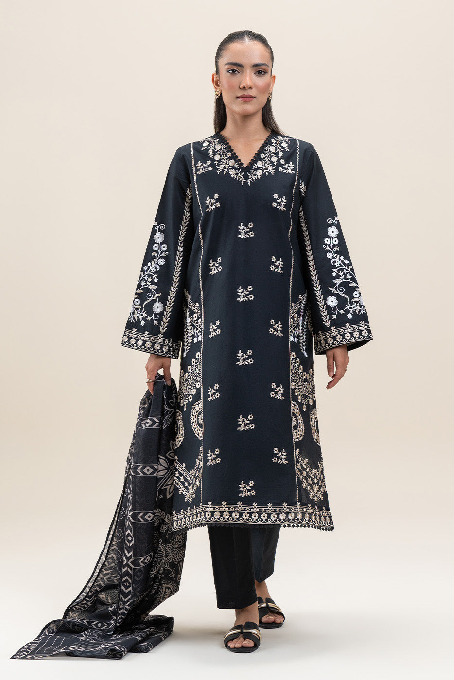 3 PIECE PRINTED LAWN SUIT (PRET)