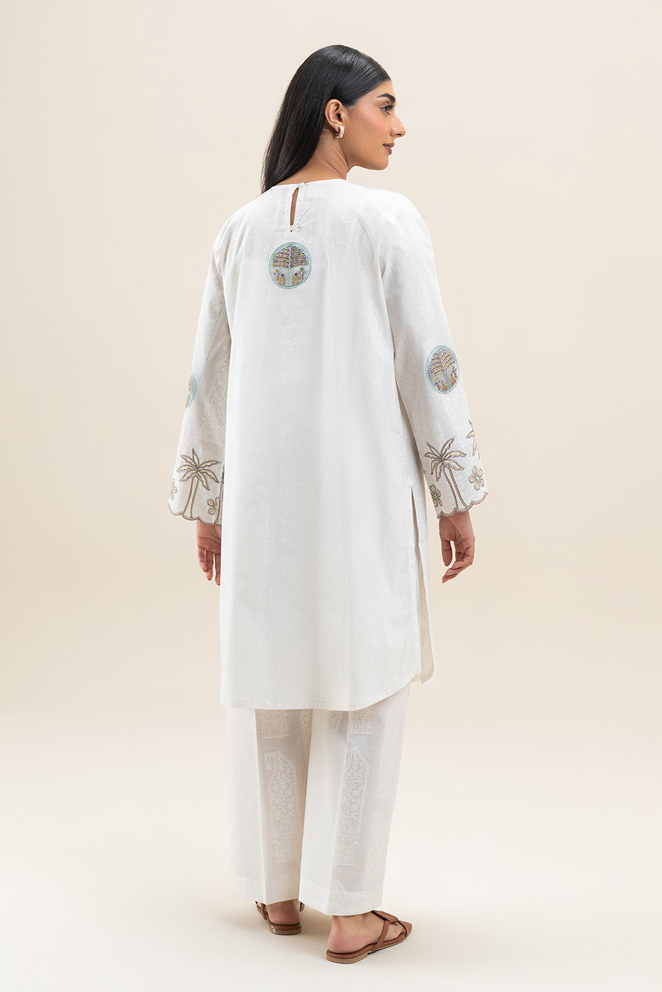 2 PIECE EMBROIDERED LAWN SUIT (PRET)