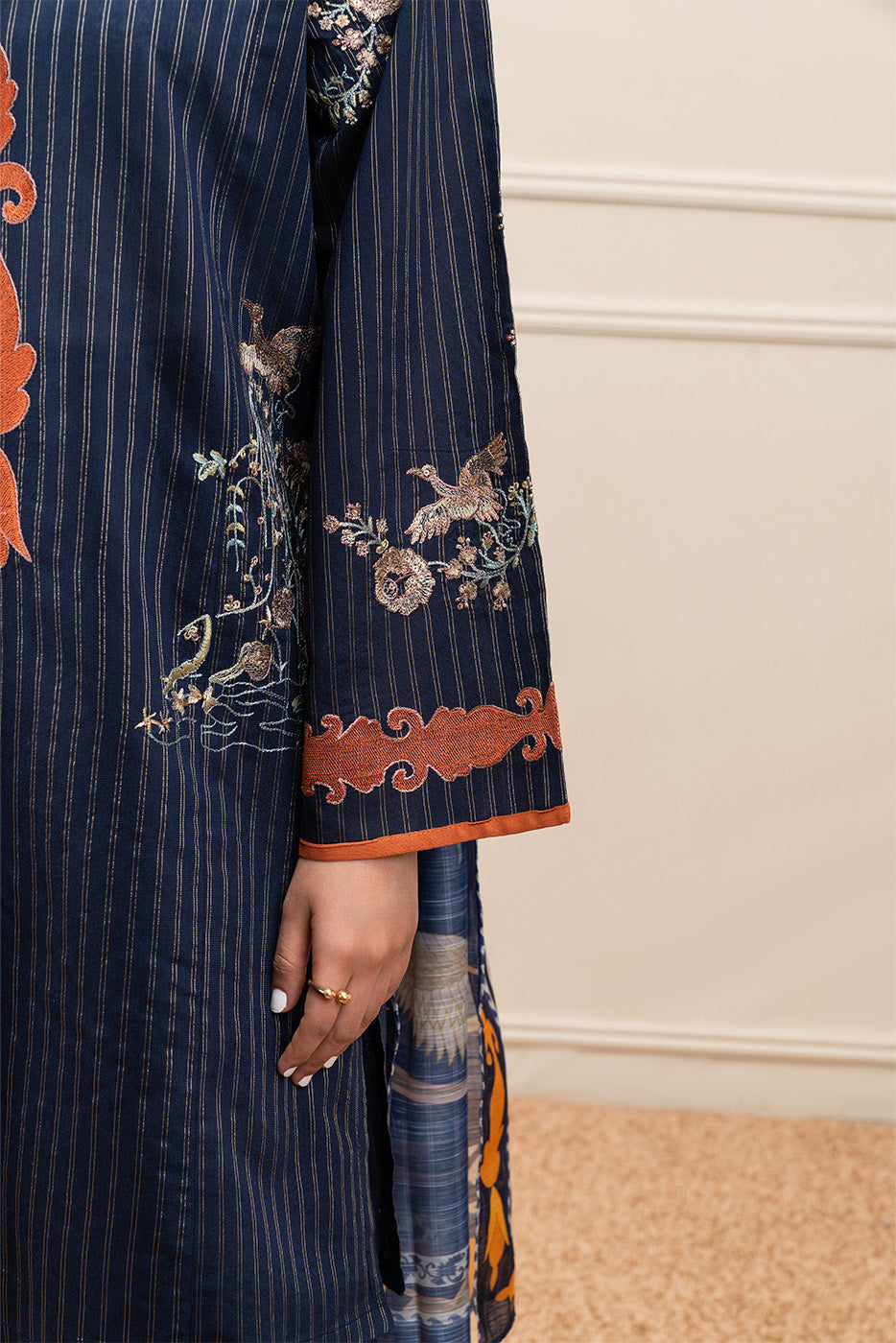 3 PIECE EMBROIDERED TWO TONE SUIT (PRET)