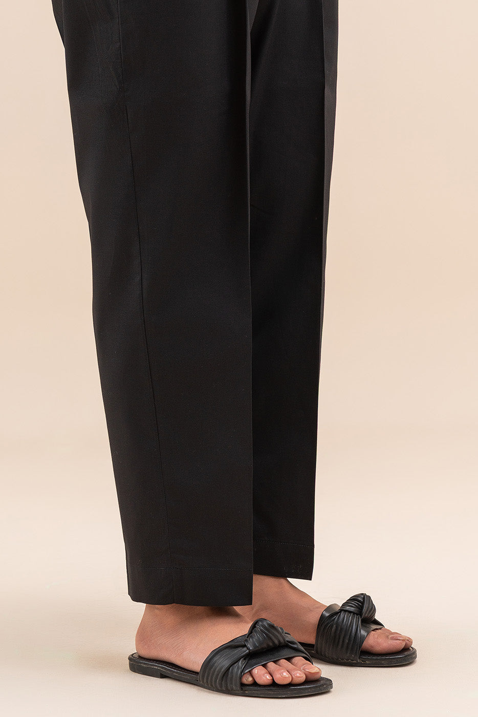 STRAIGHT PANTS