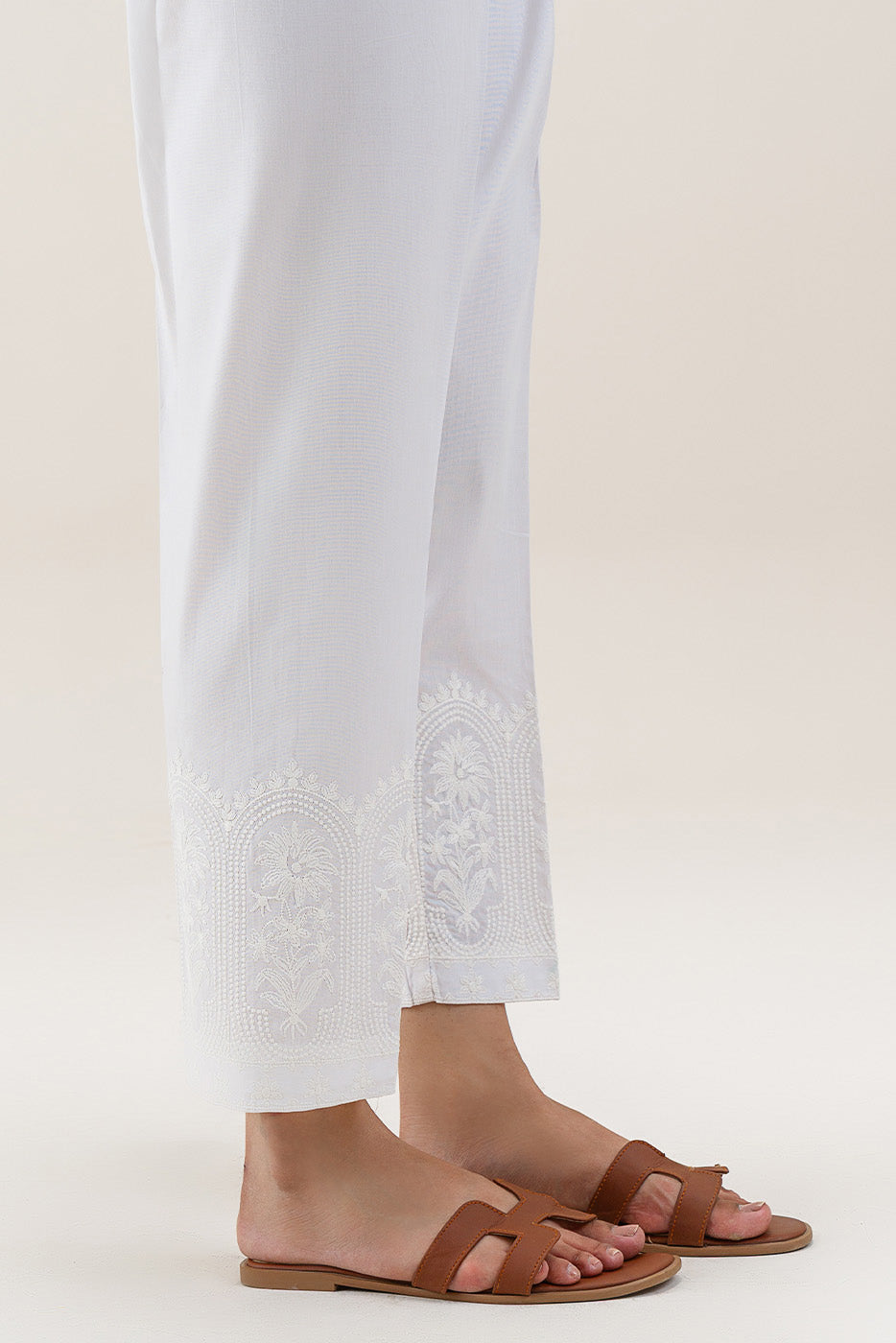 STRAIGHT PANTS