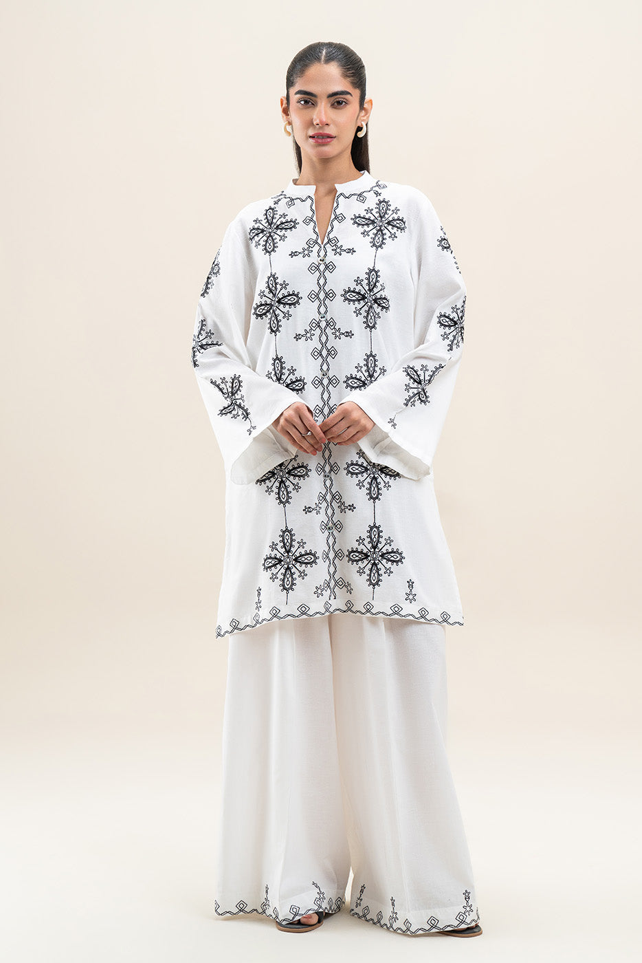 2 PIECE EMBROIDERED KARANDI SUIT (PRET)