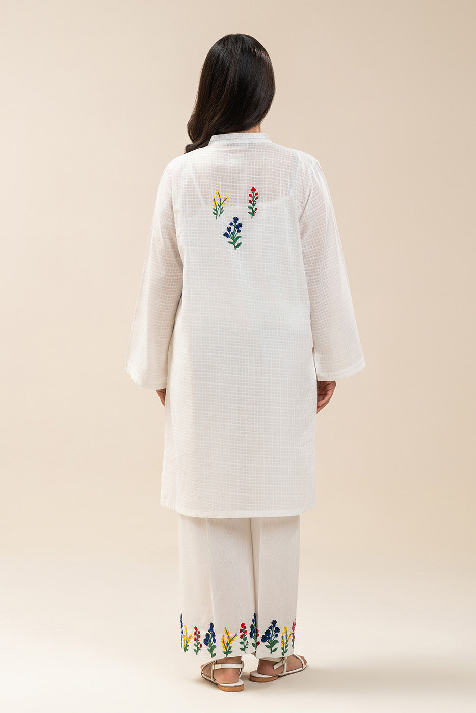 2 PIECE EMBROIDERED DOBBY SUIT (PRET)