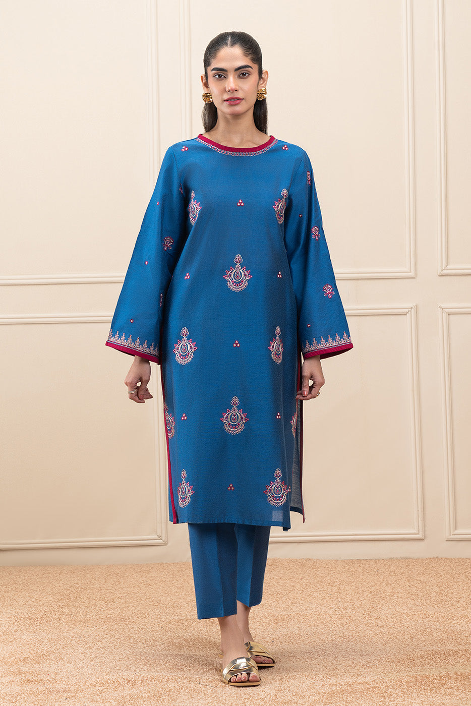 2 PIECE EMBROIDERED TWO TONE SUIT (PRET)