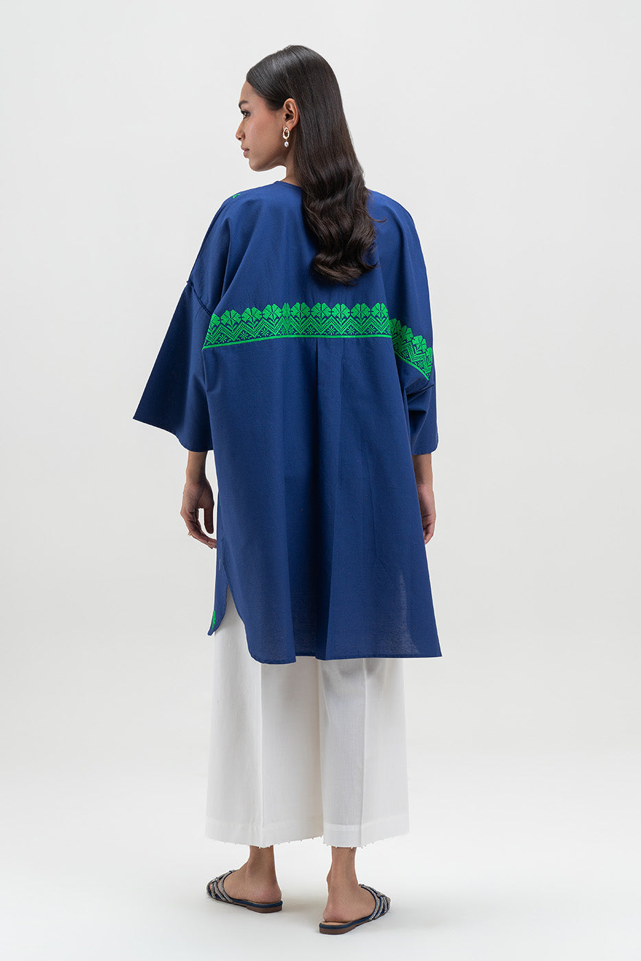 EMBROIDERED NEPS CAMBRIC SHIRT (PRET)