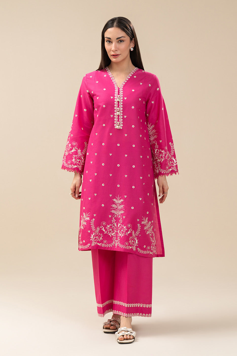2 PIECE EMBROIDERED COTTON VISCOSE SUIT (PRET)