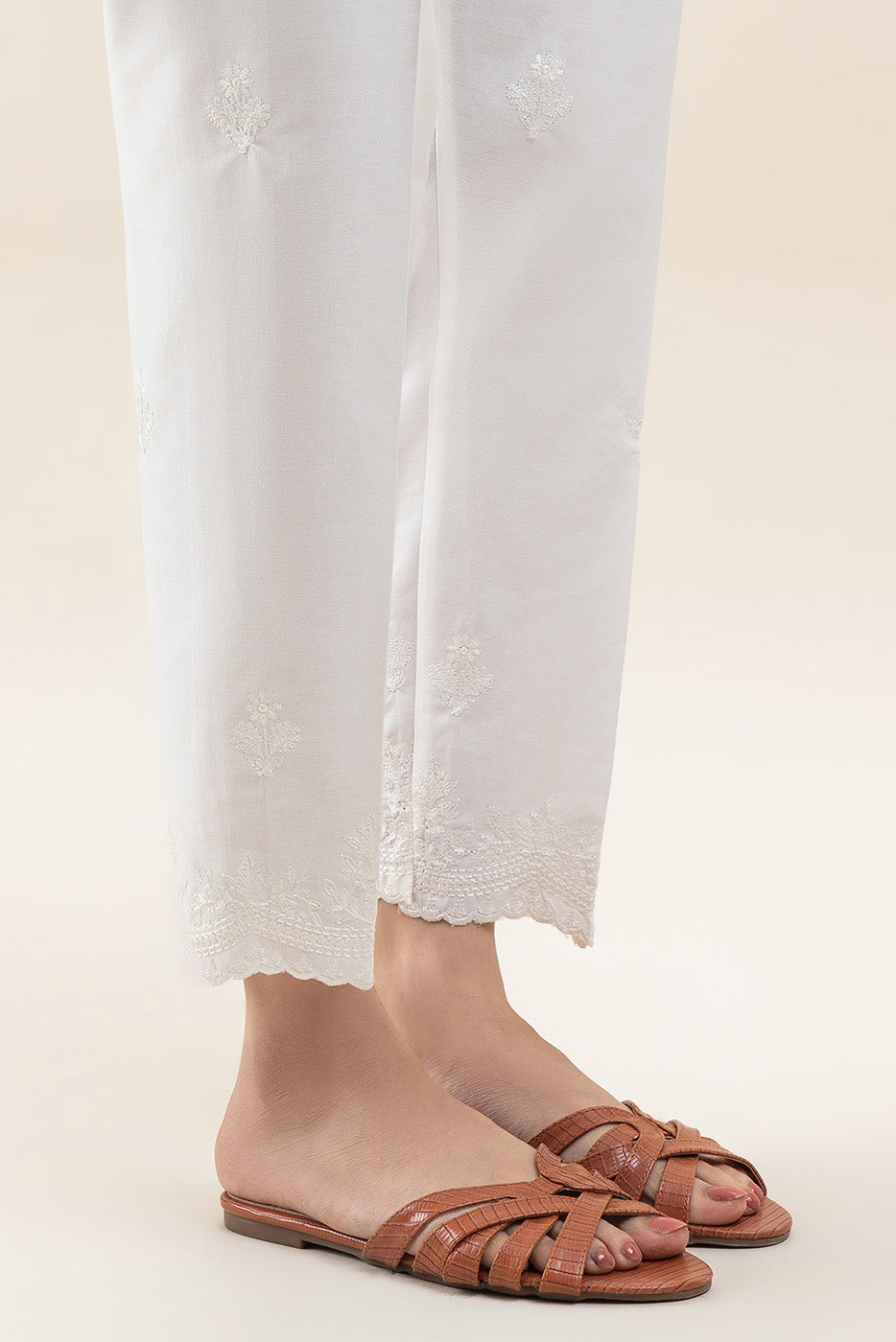 EMBROIDERED STRAIGHT PANTS