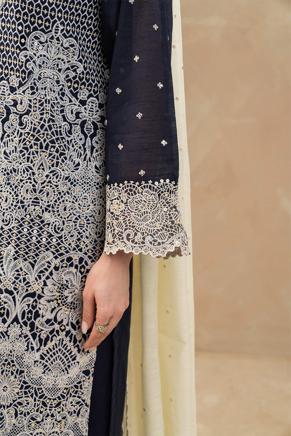 3 PIECE LUXURY MONARK SUIT (LUXURY-PRET)