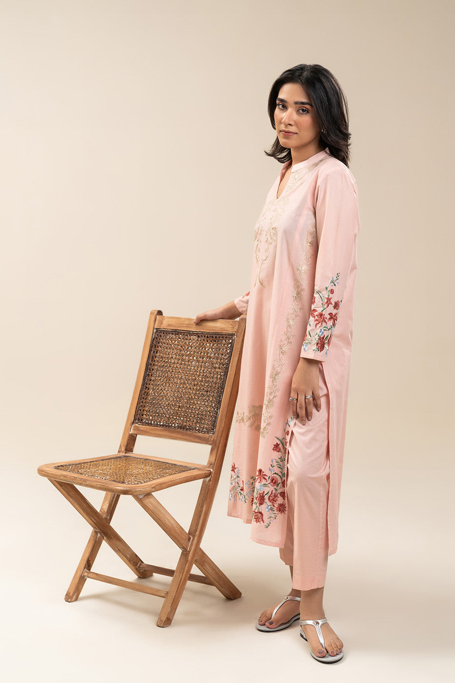 2 PIECE EMBROIDERED LAWN SUIT (PRET)