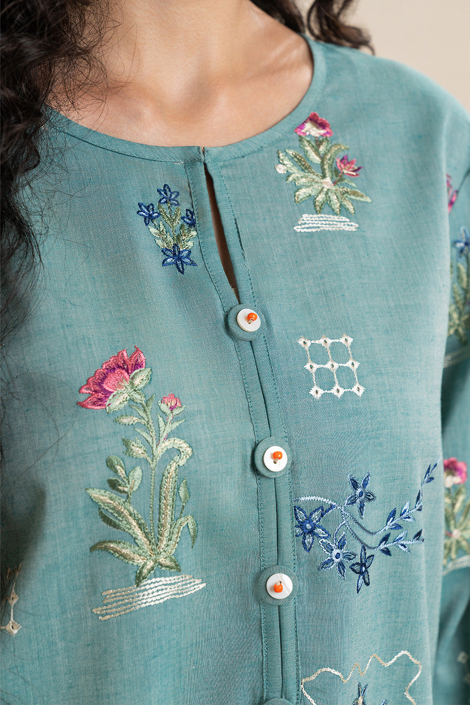 2 PIECE EMBROIDERED YARN DYED VISCOSE SUIT (PRET)