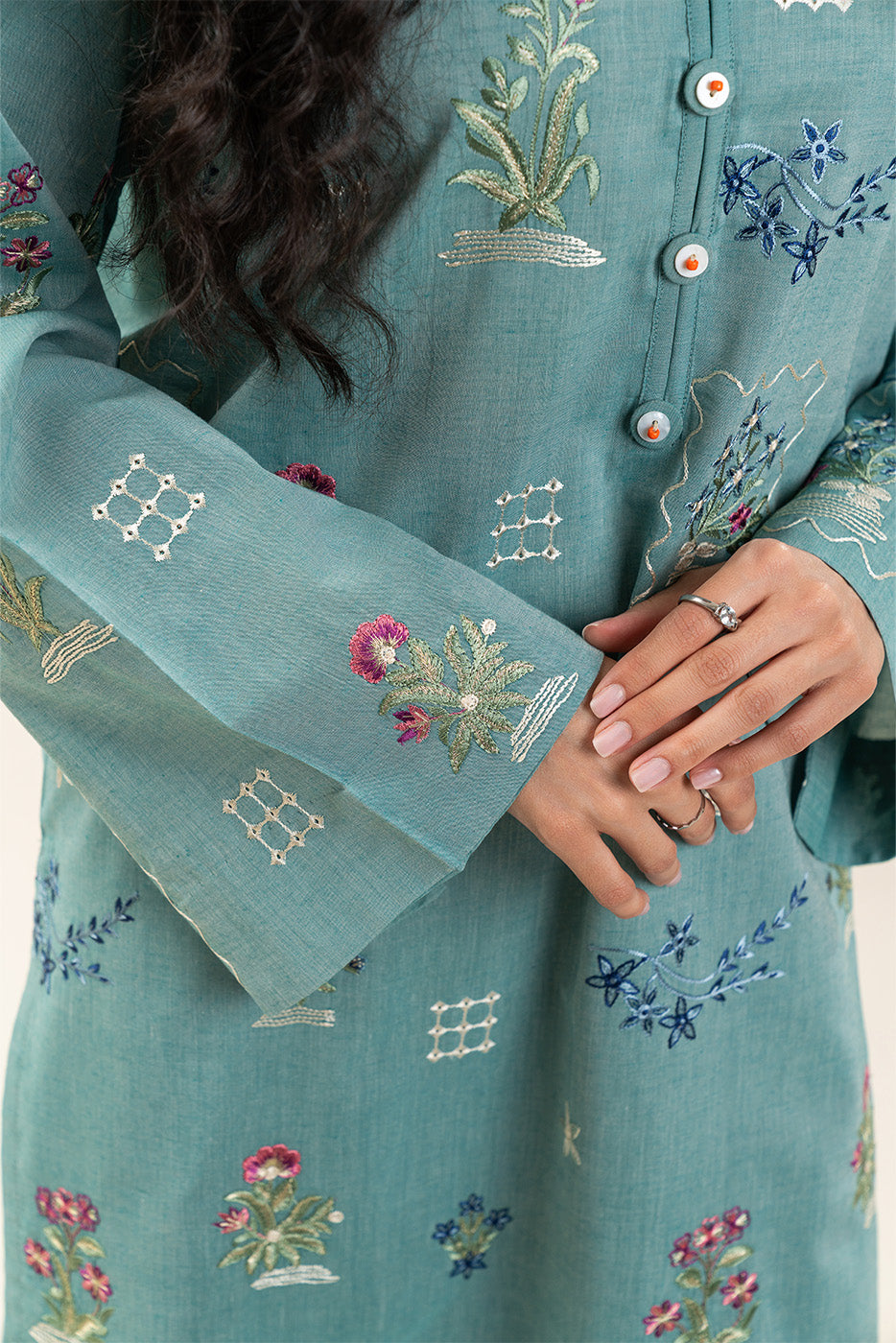 2 PIECE EMBROIDERED YARN DYED VISCOSE SUIT (PRET)