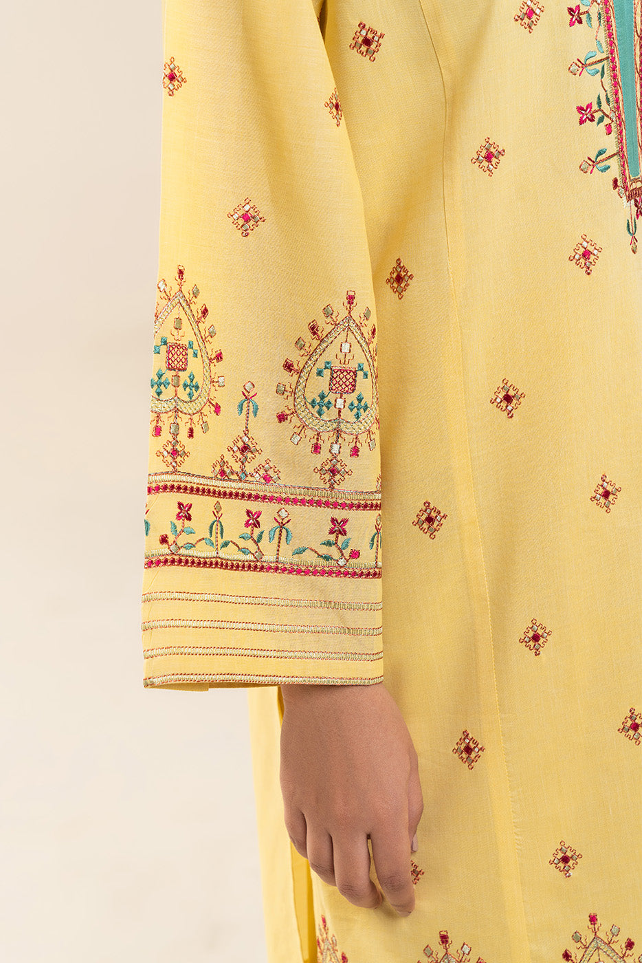 2 PIECE EMBROIDERED CHAMBRAY SUIT(PRET)