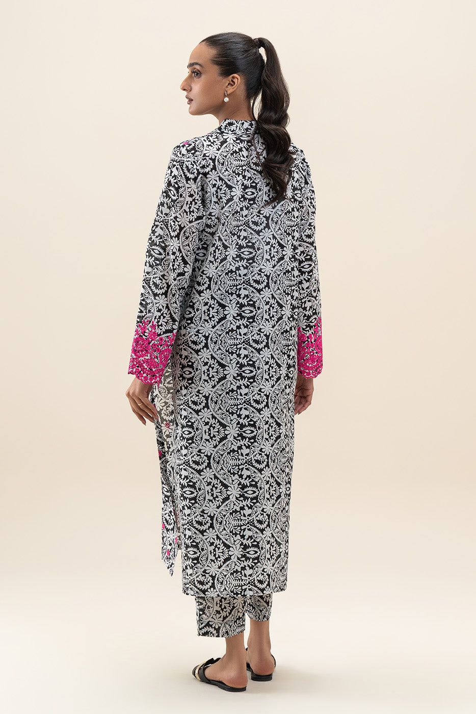 2 PIECE PRINTED LAWN SUIT (PRET)