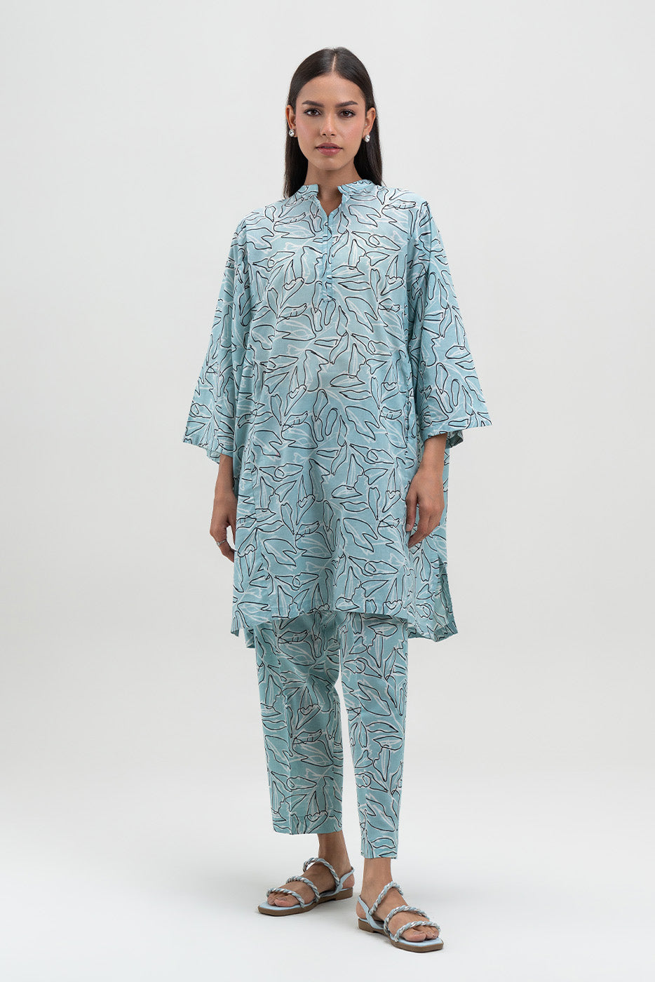 2 PIECE PRINTED LAWN SUIT (PRET)