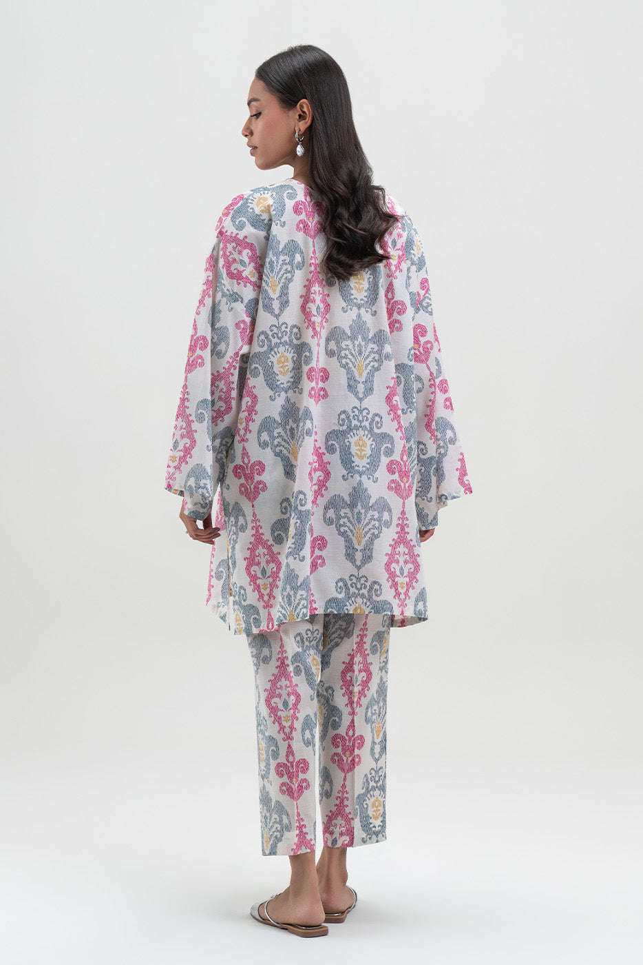 2 PIECE PRINTED LAWN SUIT (PRET)