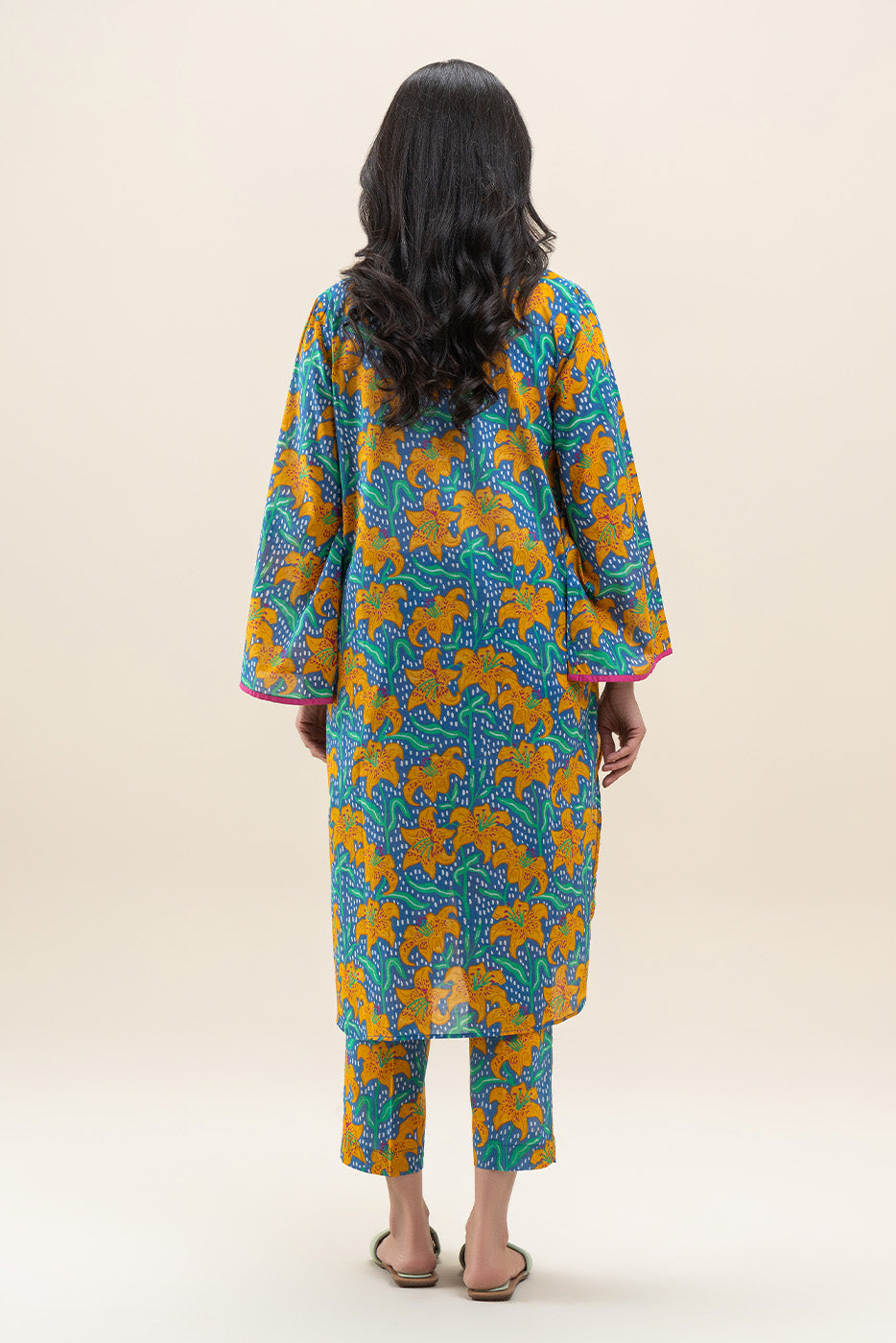 2 PIECE PRINTED LAWN SUIT (PRET)