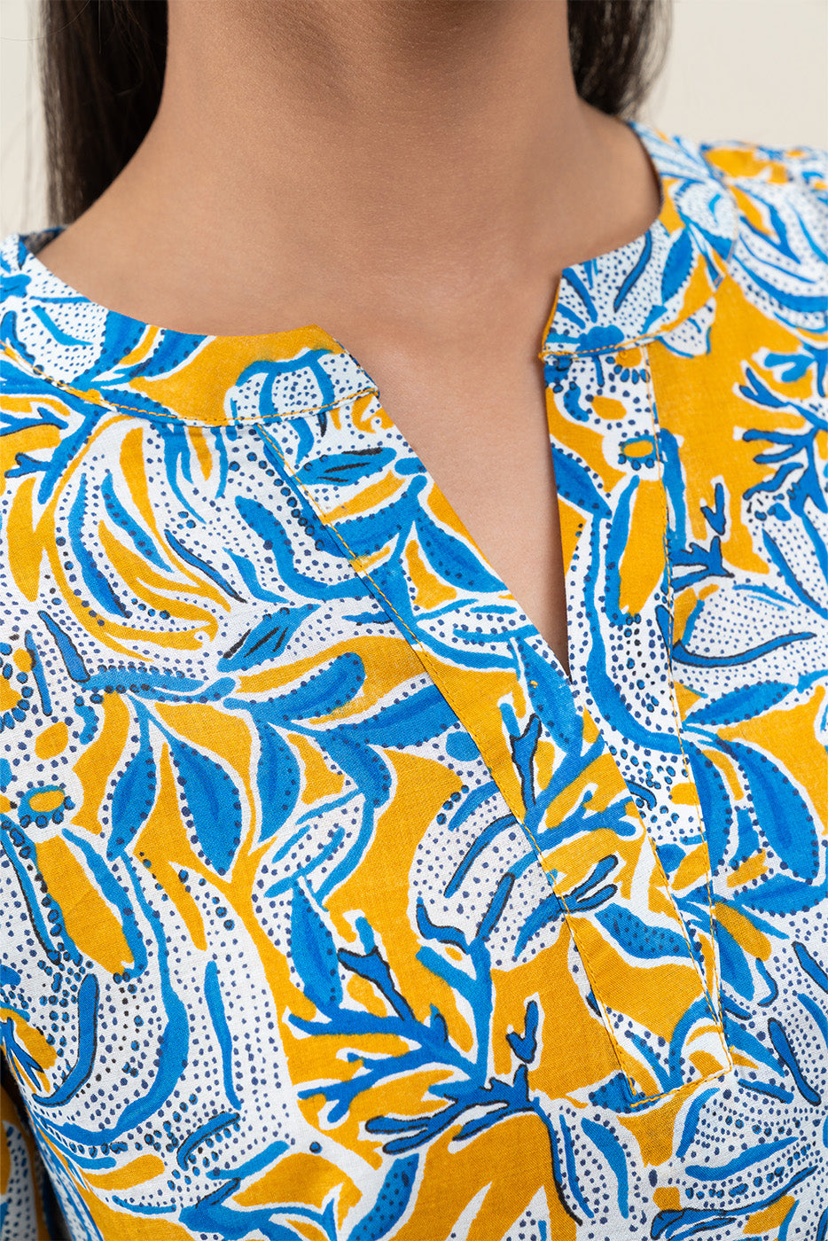 2 PIECE PRINTED LAWN SUIT (PRET)