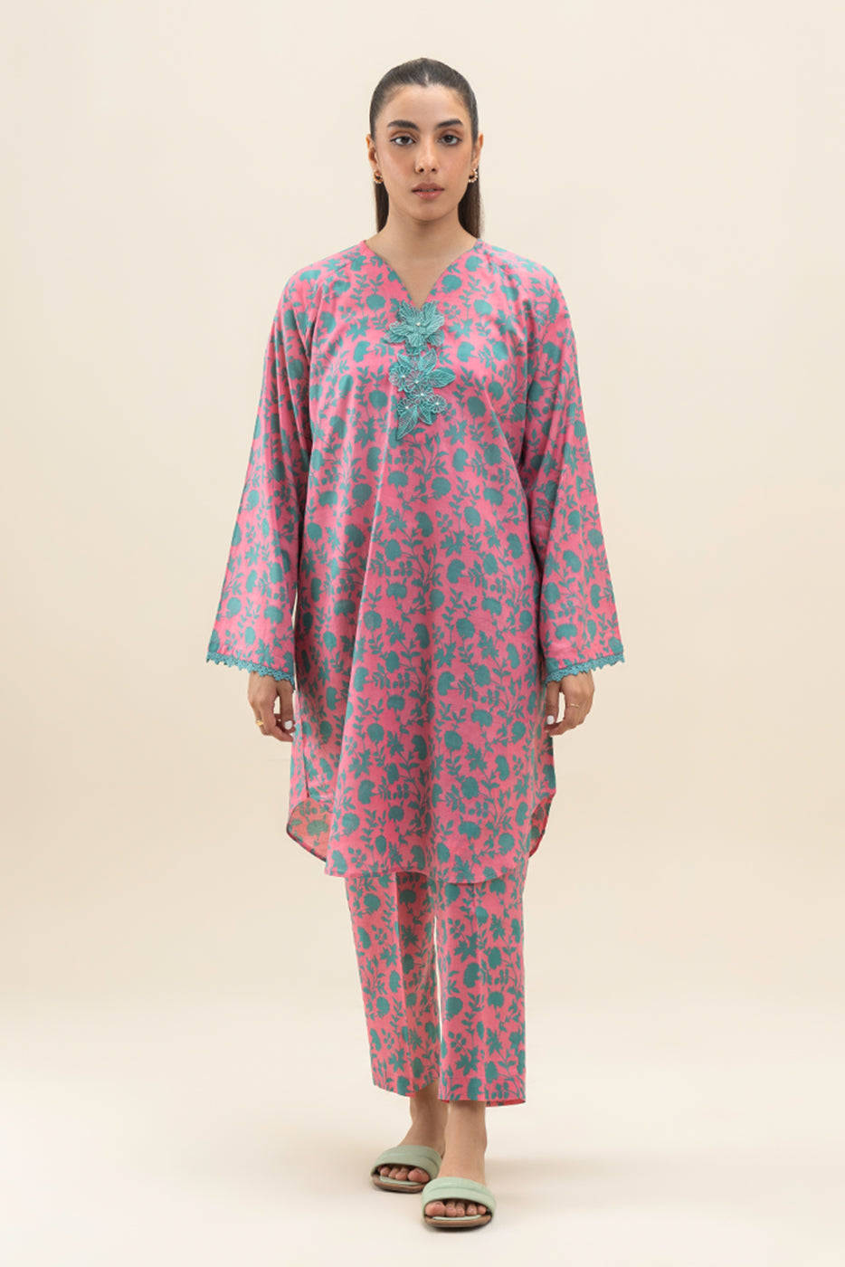 2 PIECE PRINTED LAWN SUIT (PRET)