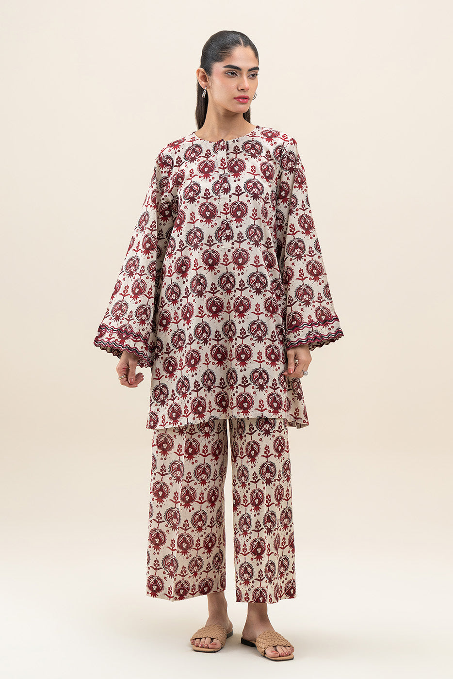 2 PIECE PRINTED LAWN SUIT (PRET)
