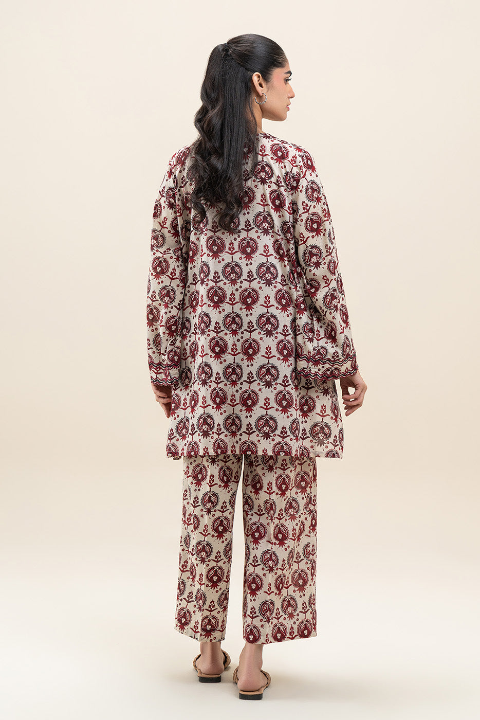 2 PIECE PRINTED LAWN SUIT (PRET)