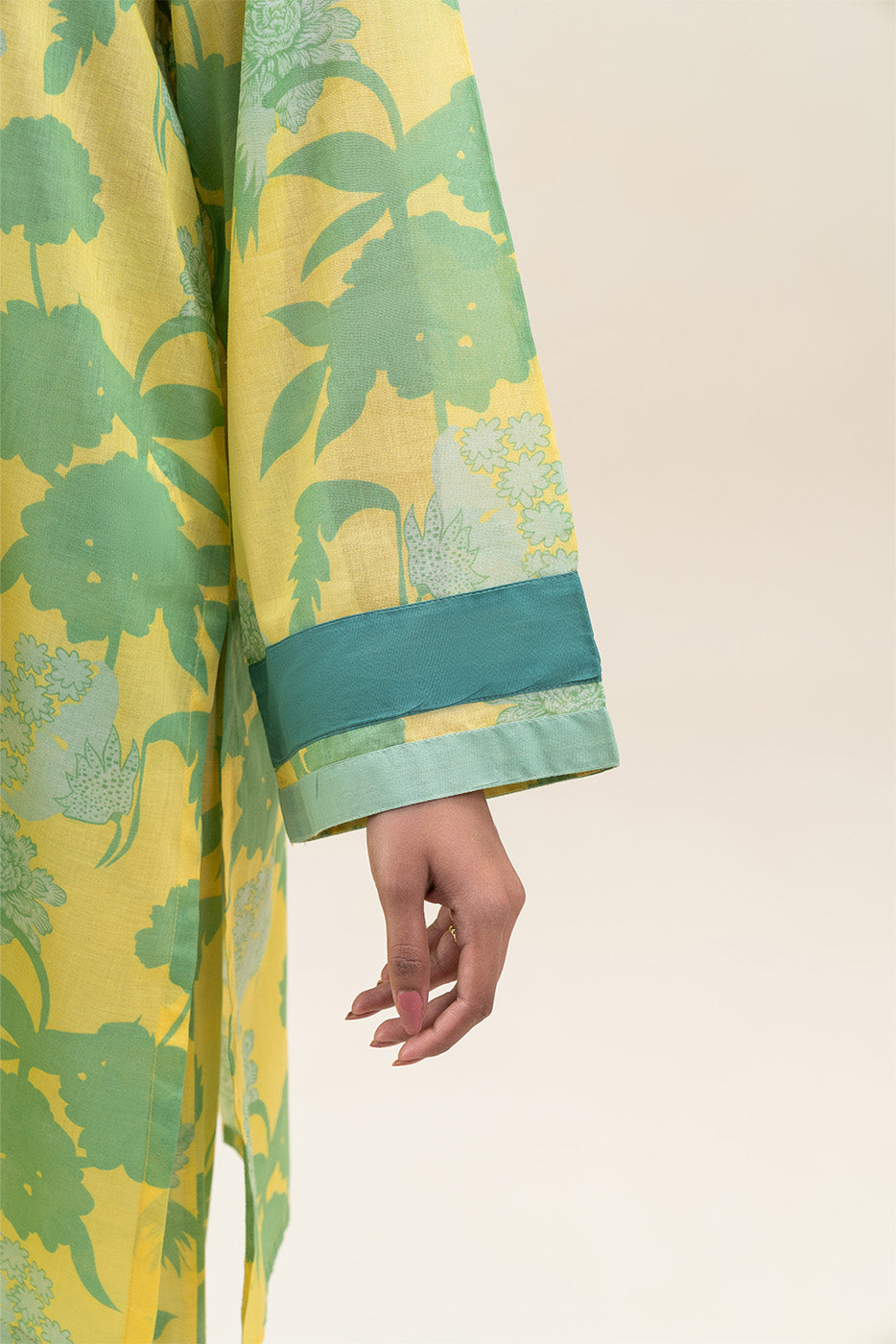 2 PIECE PRINTED LAWN SUIT (PRET)