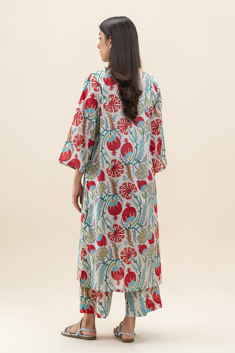 2 PIECE PRINTED LAWN SUIT (PRET)