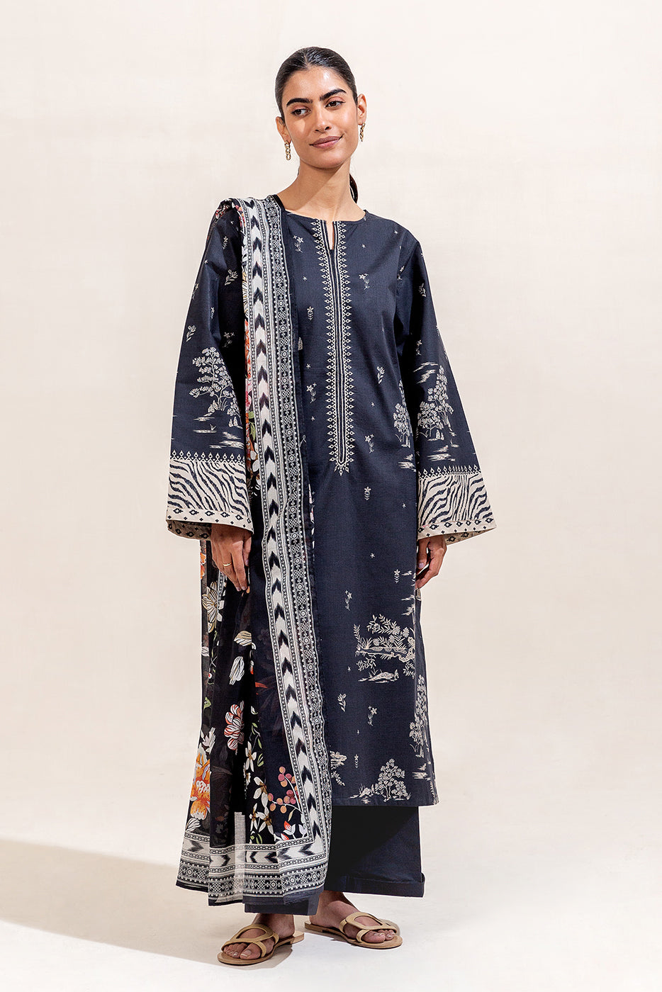 3 PIECE PRINTED LAWN SUIT-MOONLIT FLORA (UNSTITCHED)