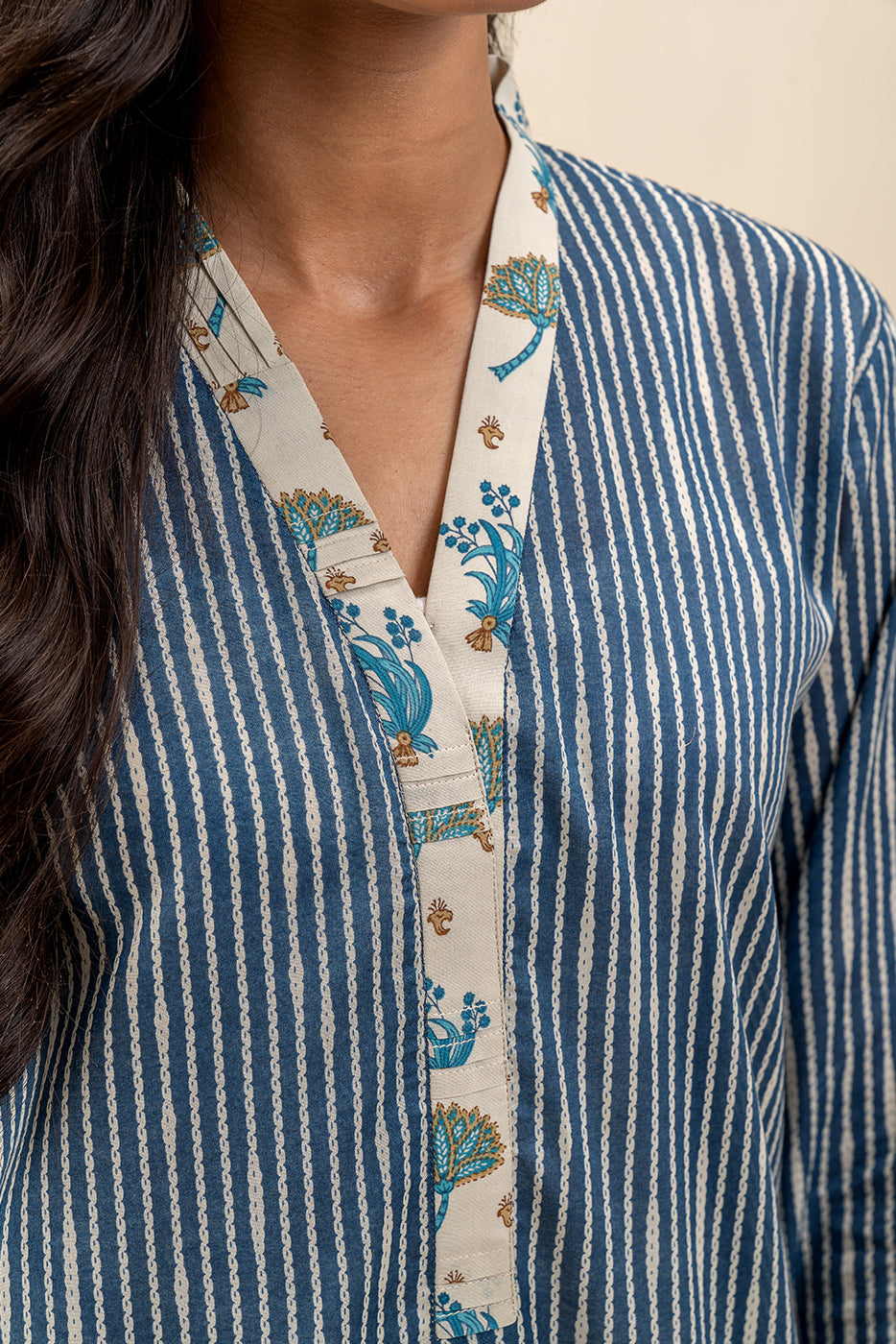 3 PIECE PRINTED LAWN SUIT-NAVY VEIL (UNSTITCHED)