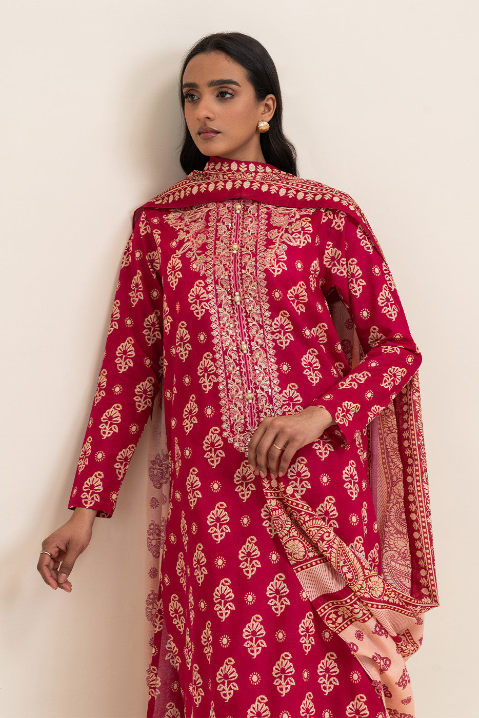 3 PIECE EMBROIDERED LAWN SUIT-CRIMSON GLAM (UNSTITCHED)