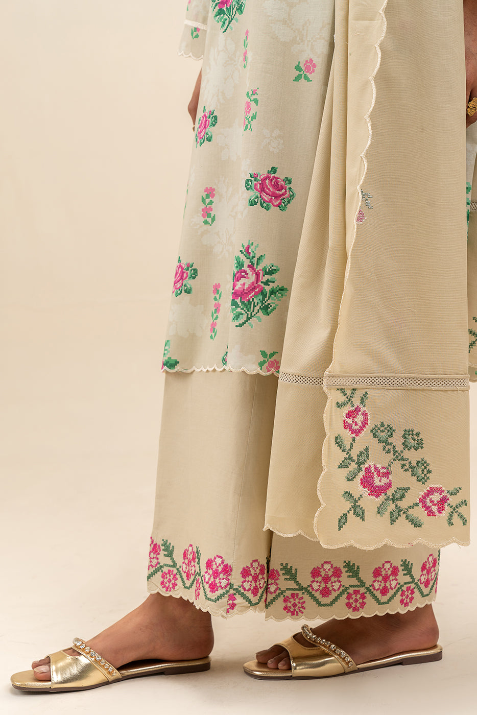 3 PIECE EMBROIDERED LAWN SUIT-ROSACEA MESH (UNSTITCHED)