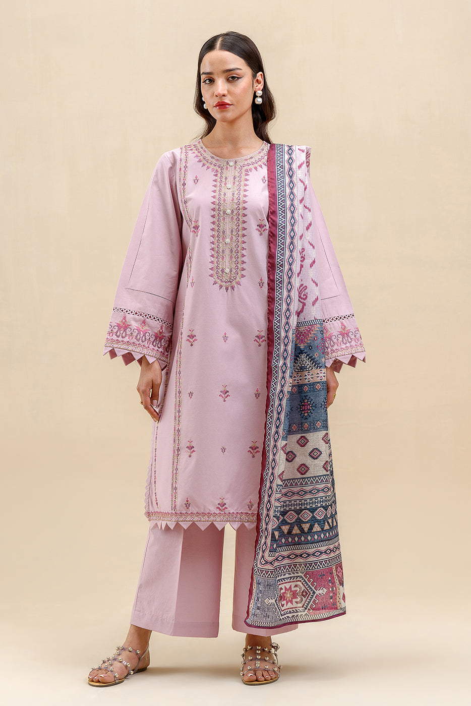 3 PIECE EMBROIDERED LAWN SUIT-RADIANT LILAC (UNSTITCHED)