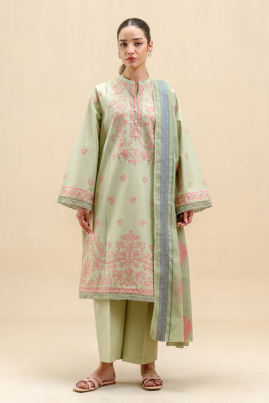3 PIECE EMBROIDERED LAWN SUIT-MINT AURA (UNSTITCHED)