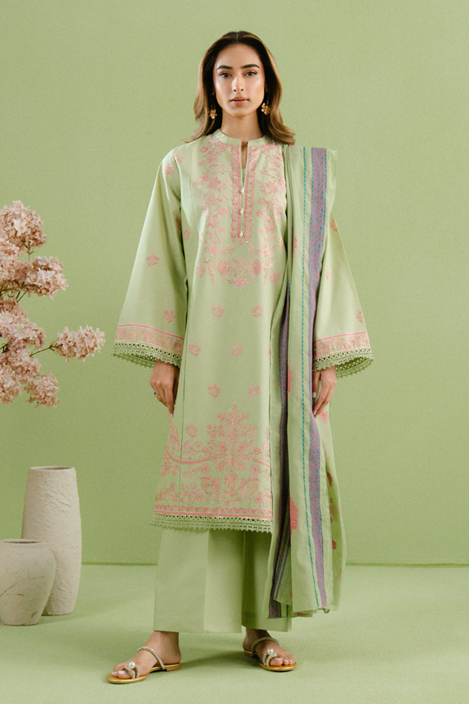 3 PIECE EMBROIDERED LAWN SUIT-MINT AURA (UNSTITCHED)