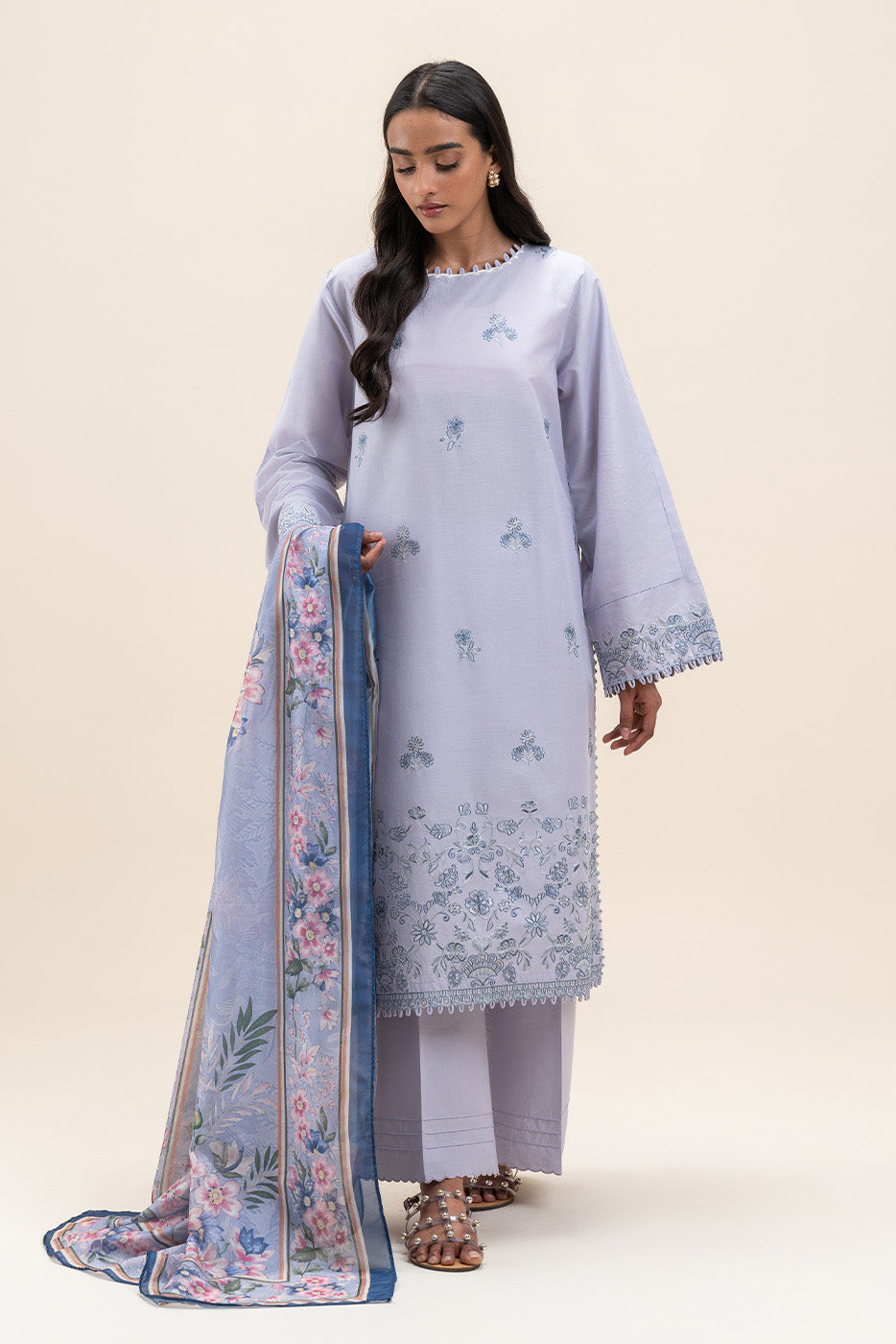 3 PIECE EMBROIDERED LAWN SUIT-LAVENDER WAVE (UNSTITCHED)