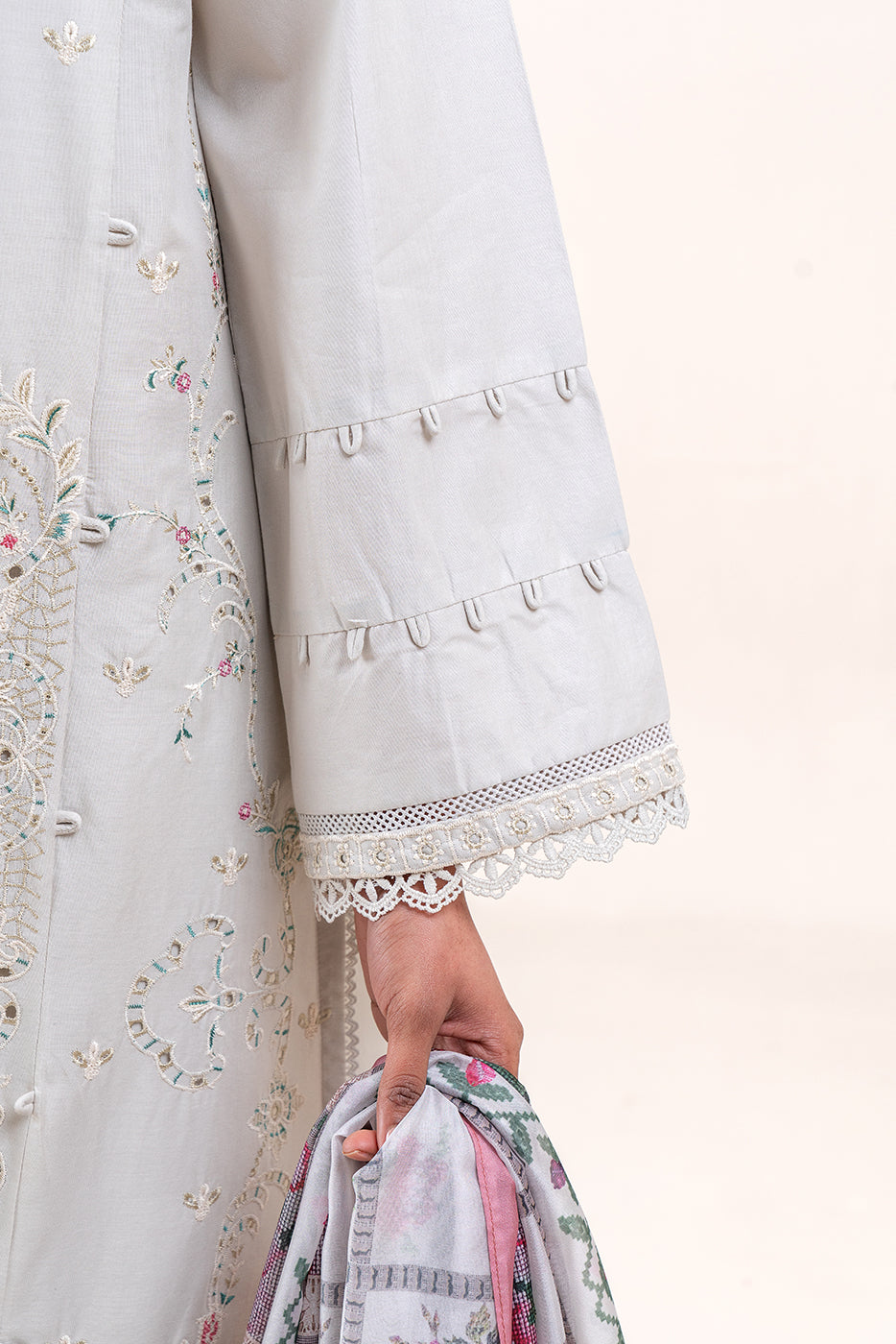 3 PIECE EMBROIDERED LAWN SUIT-DREAMY PEARL (UNSTITCHED)