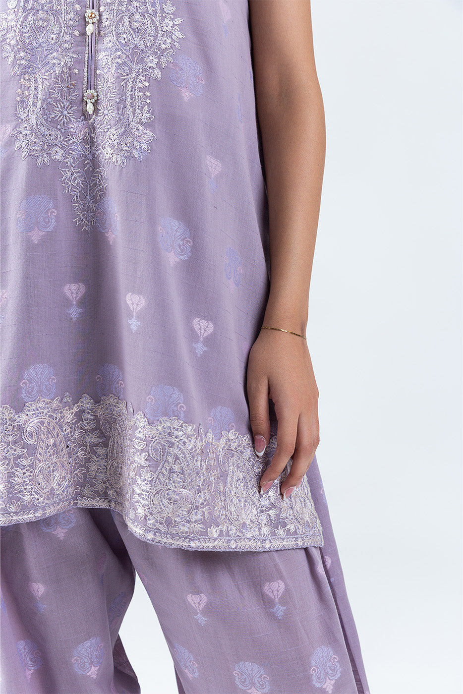 2 PIECE EMBROIDERED JACQUARD SUIT-PAISLEY VEIL (UNSTITCHED)