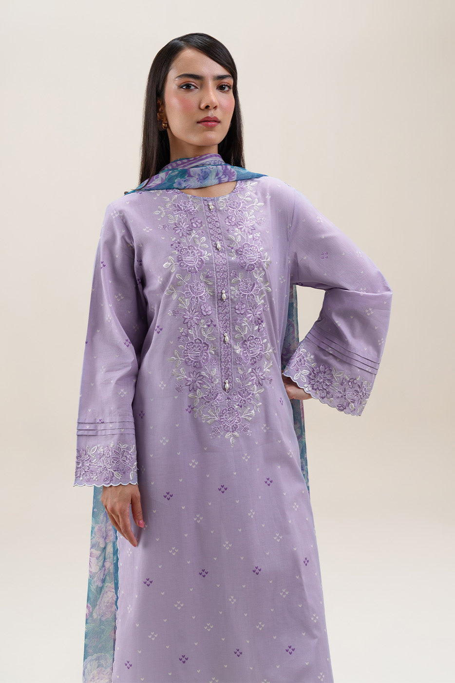 2 PIECE EMBROIDERED LAWN SUIT-LAVENDER FROST (UNSTITCHED)